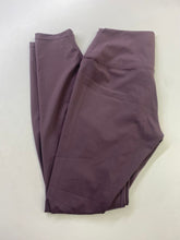 Load image into Gallery viewer, Lululemon leggings 12