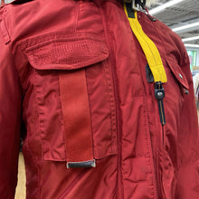 Load image into Gallery viewer, Parajumpers winter jacket M