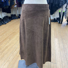 Load image into Gallery viewer, Skotts Suede washable suede skirt NWT 10
