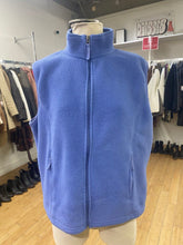 Load image into Gallery viewer, LL Bean fleece vest XL