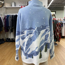 Load image into Gallery viewer, Tahari snow scene sweater M