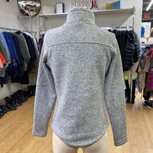 Load image into Gallery viewer, The North Face 1/4 zip pull over XS