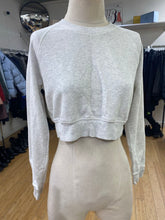 Load image into Gallery viewer, TNA crewneck XS