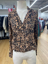 Load image into Gallery viewer, Wilfred leopard print top XS