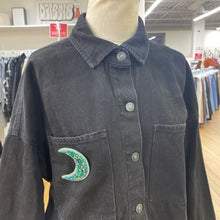 Load image into Gallery viewer, Hudson denim shacket w brooch M