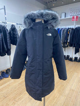 Load image into Gallery viewer, The North Face winter coat M