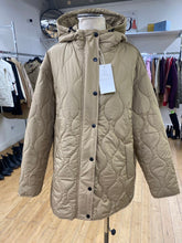 Load image into Gallery viewer, Zara quilted coat NWT XL