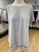 Load image into Gallery viewer, Lululemon perforated top 8