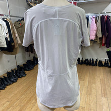 Load image into Gallery viewer, Lululemon perforated top 8