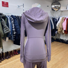 Load image into Gallery viewer, Lululemon Sweater 6