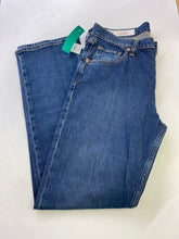 Load image into Gallery viewer, Gap '90's Loose Mid Rise jeans NWT 4