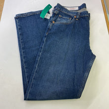 Load image into Gallery viewer, Gap '90's Loose Mid Rise jeans NWT 4