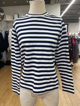 Load image into Gallery viewer, Helly Hansen striped top M