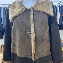 Load image into Gallery viewer, Epsilon vintage 100% shearling/wool coat XL