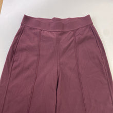 Load image into Gallery viewer, Lululemon ribbed pull on pants 6