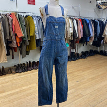 Load image into Gallery viewer, Levis overalls S