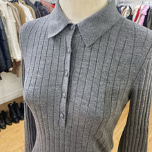 Load image into Gallery viewer, Banana Republic merino wool sweater XS