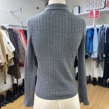 Load image into Gallery viewer, Banana Republic merino wool sweater XS