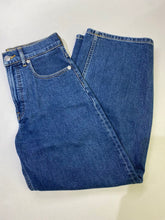 Load image into Gallery viewer, Everlane Way High Curve jeans 26