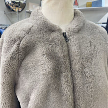 Load image into Gallery viewer, Banana Republic faux fur bomber jacket Sp