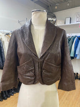 Load image into Gallery viewer, Yaya vintage Leather Jacket M