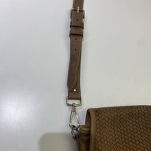 Load image into Gallery viewer, Roots woven vintage handbag