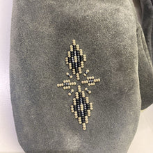 Load image into Gallery viewer, Manitobah Mukluk Suede mittens