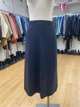 Load image into Gallery viewer, DSQUARED2 pencil skirt 42