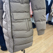 Load image into Gallery viewer, Lole Puffer coat XXS
