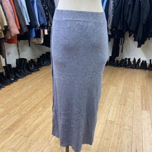 Load image into Gallery viewer, Melanie Lyne knit skirt M