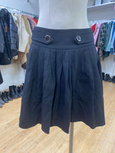Load image into Gallery viewer, Club Monaco pleated skirt 4