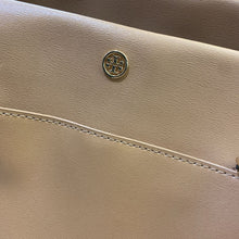 Load image into Gallery viewer, Tory Burch Tote bag