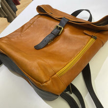 Load image into Gallery viewer, In Pell leather Backpack handbag