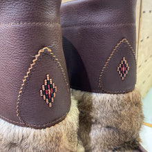 Load image into Gallery viewer, Manitobah Mukluk leather boots 7
