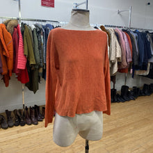 Load image into Gallery viewer, Eileen Fisher merino wool cropped sweater M