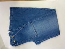 Load image into Gallery viewer, Pilcro Wide Leg Jeans 25
