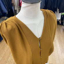 Load image into Gallery viewer, Dex knit top M