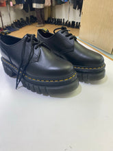 Load image into Gallery viewer, Dr. Martens Shoes 41/9