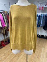 Load image into Gallery viewer, Eileen Fisher knit top L