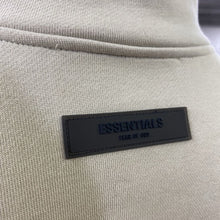Load image into Gallery viewer, Essentials half zip sweater XS