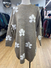 Load image into Gallery viewer, Beige Cream Sweater dress S