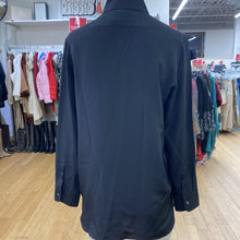Load image into Gallery viewer, Babaton silk button up 2XS