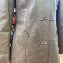 Load image into Gallery viewer, Danier lined coat S