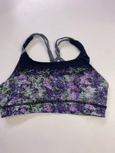 Load image into Gallery viewer, Lululemon sports bra 8