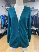 Load image into Gallery viewer, Banana Republic merino wool sweater XS