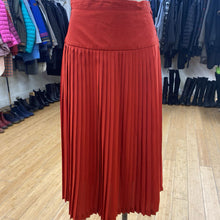 Load image into Gallery viewer, Mister Leonard vintage pleated skirt 12 (fits smaller)