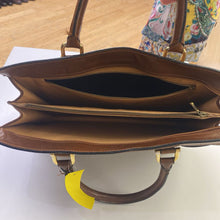 Load image into Gallery viewer, Vintage brown handbag