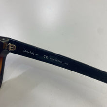 Load image into Gallery viewer, Salvatore Ferragamo sunglasses