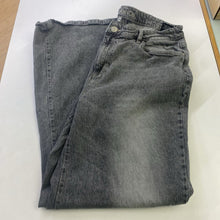 Load image into Gallery viewer, Defrost Wide Leg Jeans 32