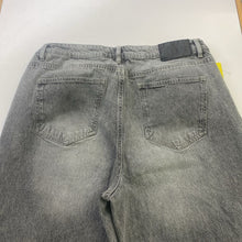 Load image into Gallery viewer, Defrost Wide Leg Jeans 32